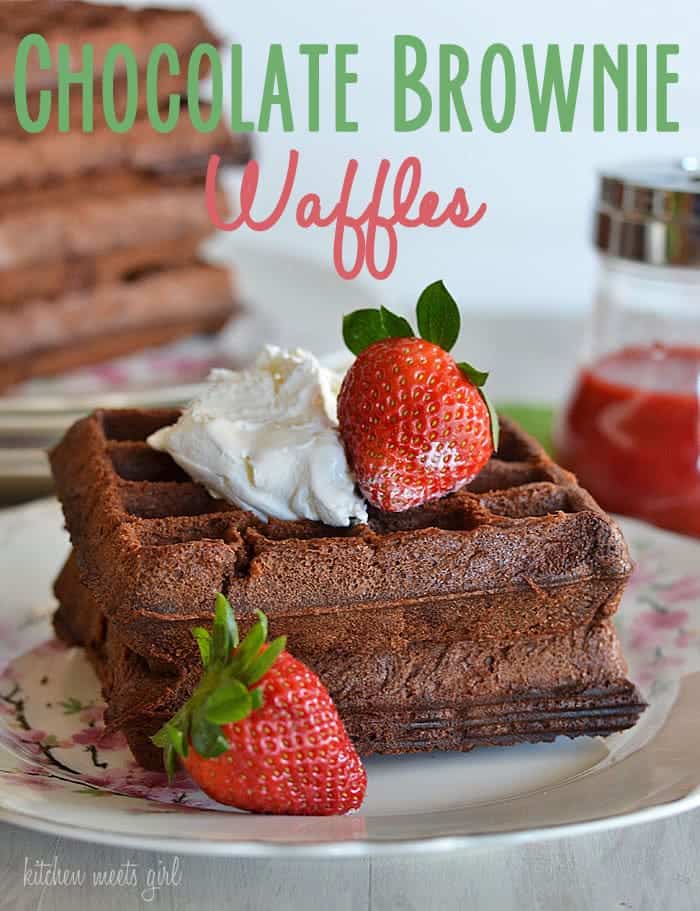 What could be better than eating waffles for breakfast? How about waffles that taste like brownies? #recipe #waffles #brownies