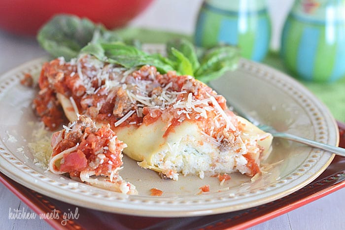 The easiest - and best - manicotti you'll ever eat! #recipes #pasta