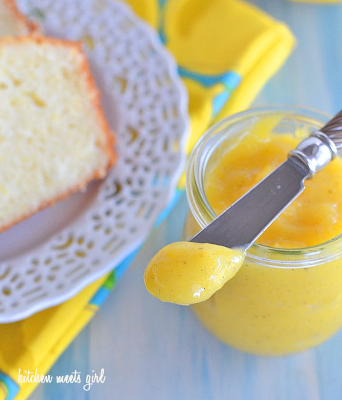 Homemade Vanilla Bean Lemon Curd from www.kitchenmeetsgirl.com - make your own in under 10 minutes with ingredients you probably already have in your kitchen. You'll never go store-bought again! #recipe #lemon