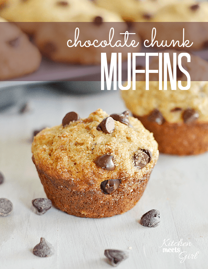 These chocolate chunk muffins use Chobani Vanilla Chocolate Chunk greek yogurt - perfect for a quick and easy breakfast on the go! #recipes #muffins #chocolate