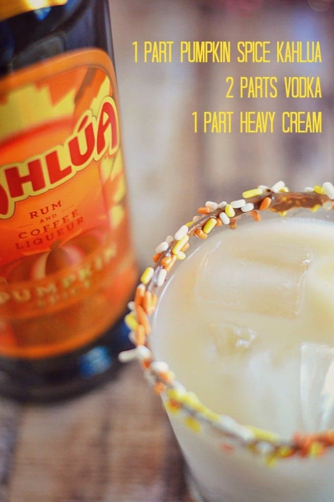 Use Kahlúa’s Limited Edition Pumpkin Spice to make these Autumn Russians - it's like pumpkin pie in a glass! #KahluaHoliday