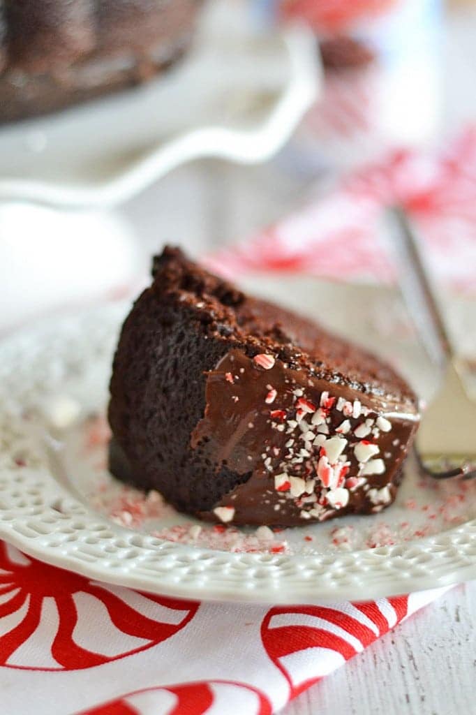 Chocolate Fudge liquid coffee creamer adds fudgy richness to this easy cake - and Peppermint-Mocha creamer makes a fantastic holiday glaze! #recipe #bundt #peppermint
