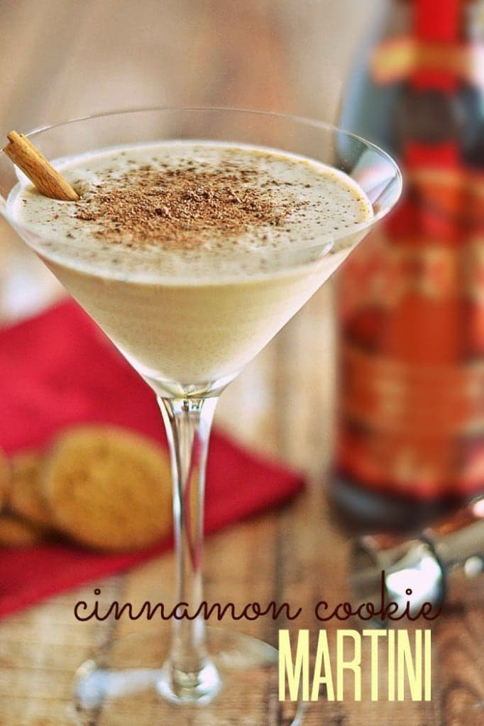 Get into the holiday spirit with these festive Cinnamon Cookie Martinis! #KahluaSpirit
