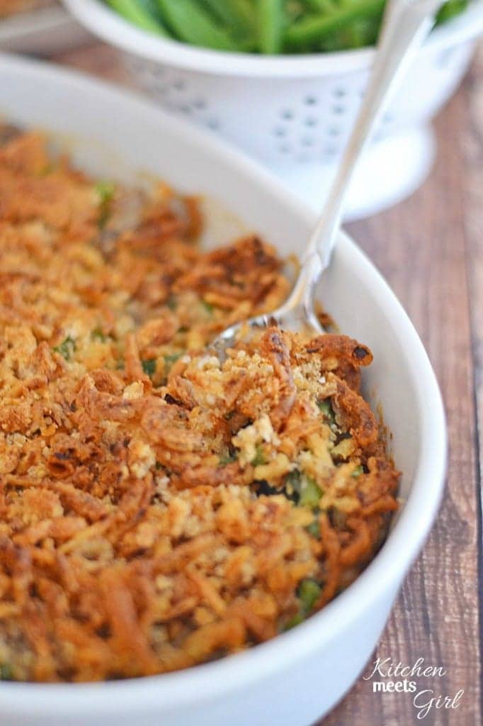 This Ultimate Green Bean Casserole is a fresh spin on the classic, using fresh mushrooms and cream to replace the traditionally used canned condensed soup. #recipes #thanksgiving #side dishes