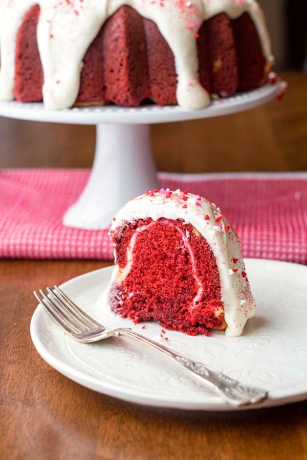 Red-Velvet-Bundt-Cake-with-Cream-Cheese-Filling-v