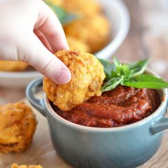 These little Pepperoni Pizza Muffins are packed with pepperoni and cheese, and are the perfect lunch box food or after school snack!