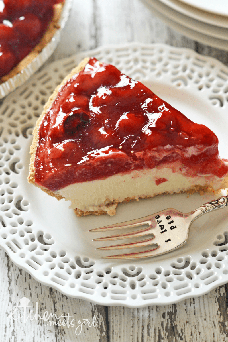 Simple Cherry Cheesecake Pie | Kitchen Meets Girl